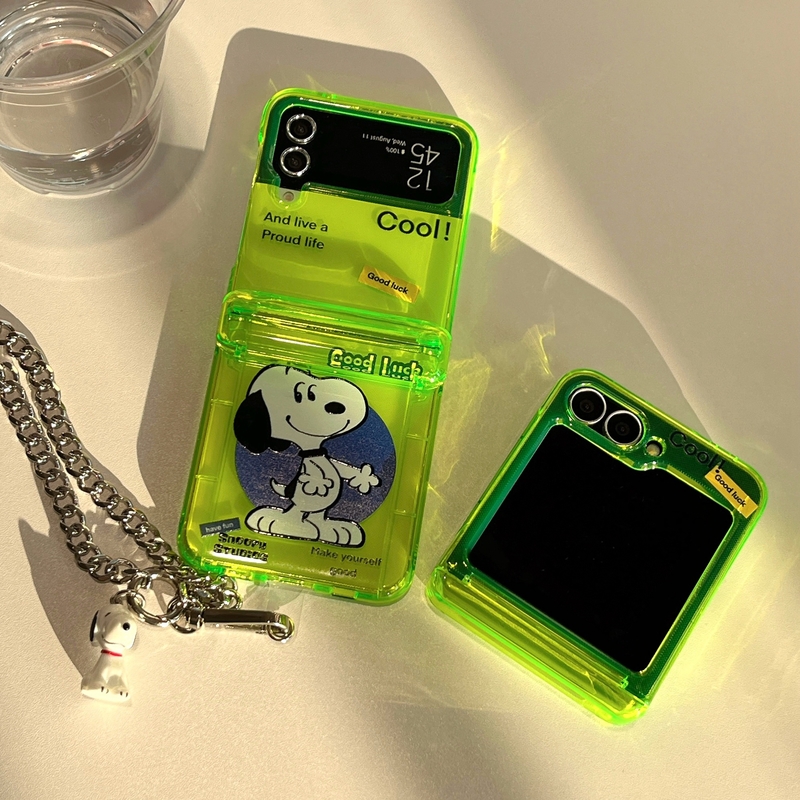 Cute Cartoon Peanut Snoopy Flu - Phone Cases Z Flip 6 recensie en prijs