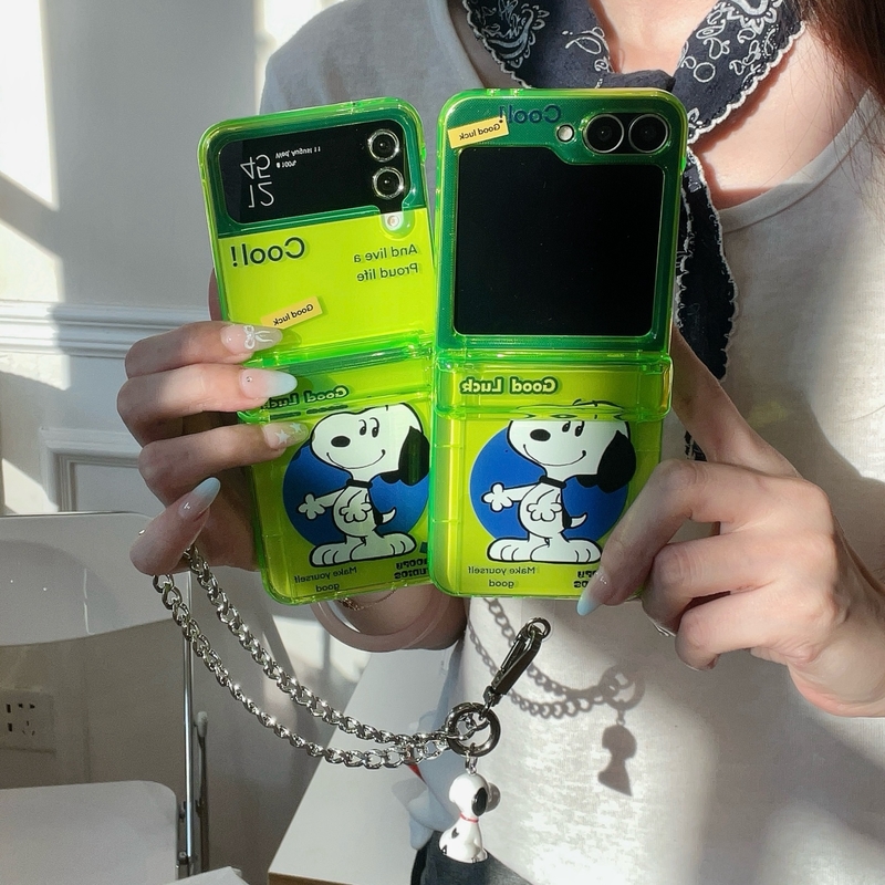 Cute Cartoon Peanut Snoopy Flu - Phone Cases Z Flip 6 recensie en prijs