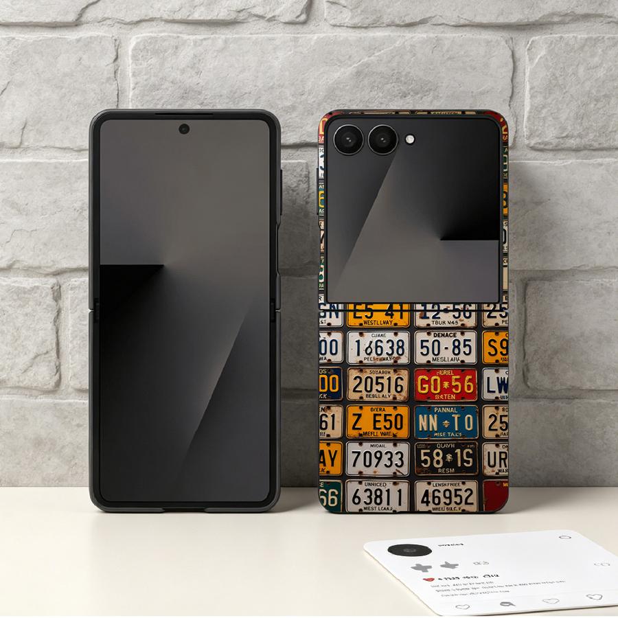Retro License Plate Phone Cove - Phone Cases Z Flip 6 recensie en prijs